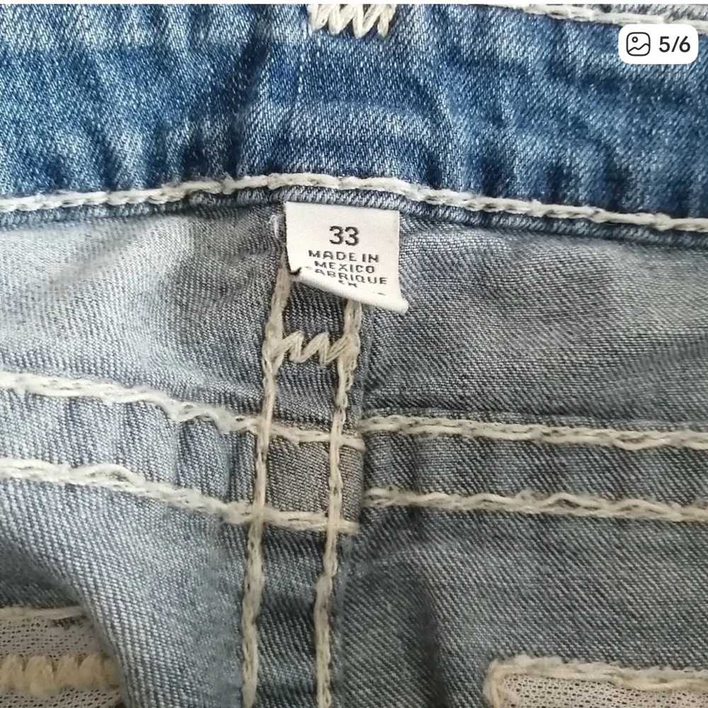 True Religion
skinny jeans
light wash
size 33
in perfect condition - Picture 4 of 5